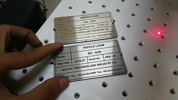 Địa chỉ khắc laser kim loại giá rẻ tại Hà Nội